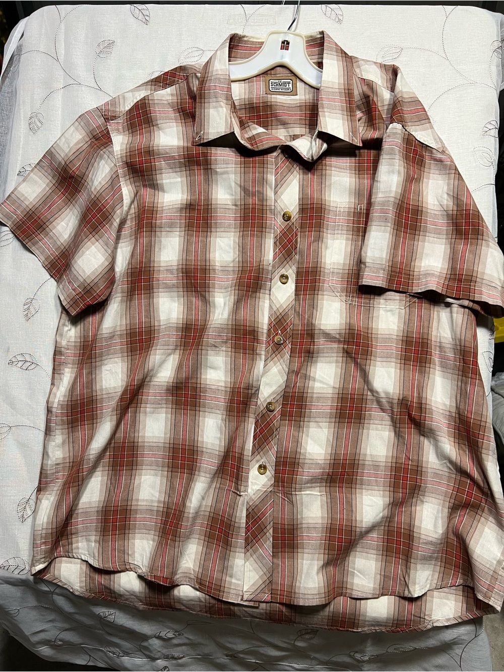 Short-Sleeve Plaid Button-Down Shirt — Brown & Cream